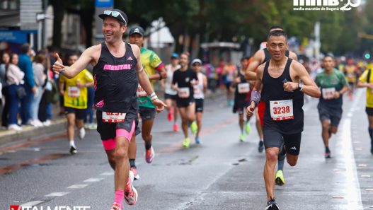 media-maratón-de-Bogotá-en-Vitalmente-sports-2025